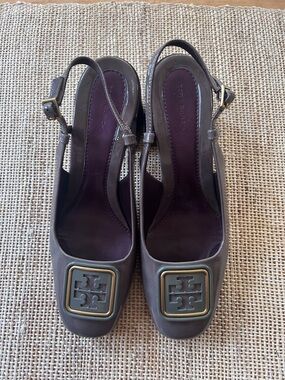 Tory Burch Georgia Slingback Pumps in Glossy Dark Gray w/Sculpted Block Heel. 9